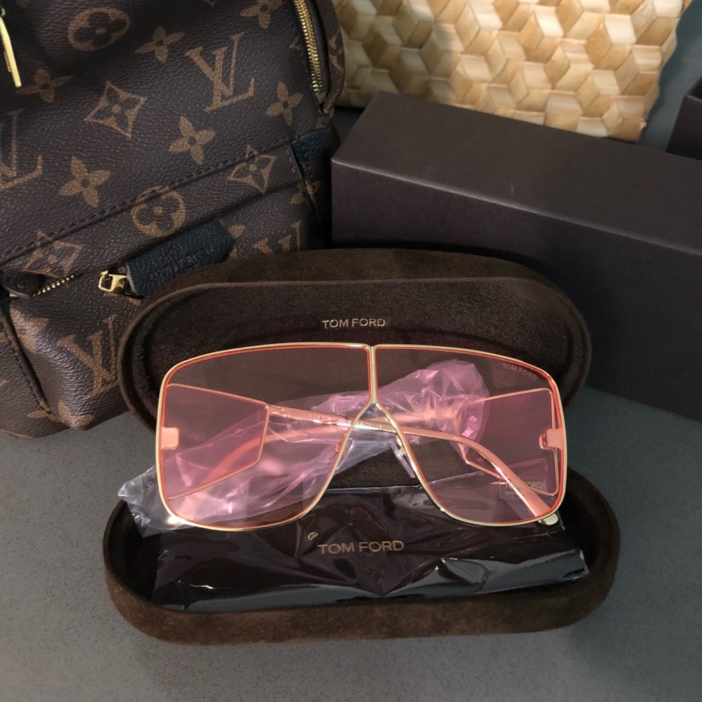 TOM FORD’s POPULAR NOW💫